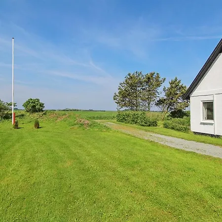 Five-bedroom Holiday In *