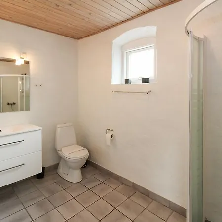 Five-bedroom Holiday In Vra