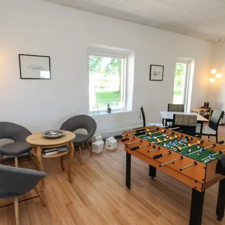 Five-bedroom Holiday In * Vra