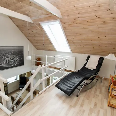 Five-bedroom Holiday In Vra