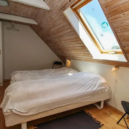Holiday home Five-bedroom Holiday In