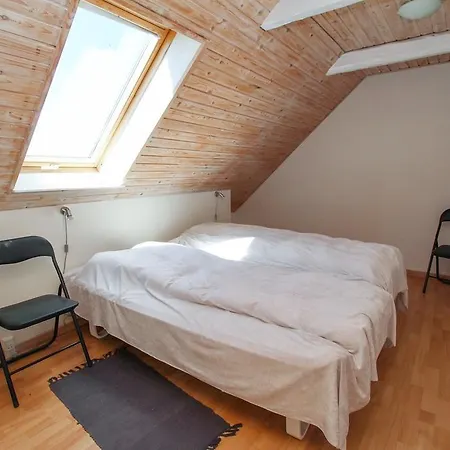 Five-bedroom Holiday In Semesterbostad